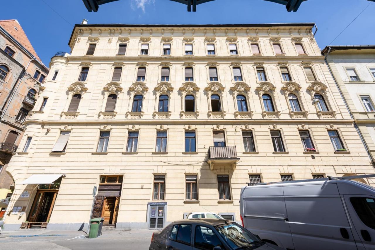 Studio Apollo Budapest Exterior photo